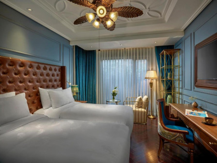 Peridot Grand Luxury Boutique Hotel