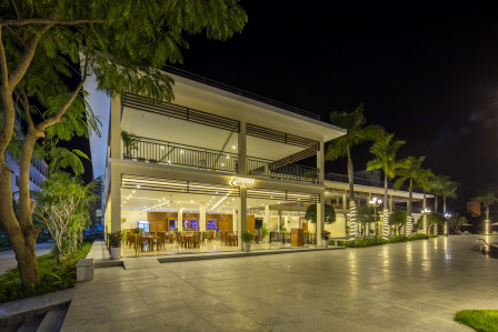 Diamond Bay Condotel - Resort Nha Trang